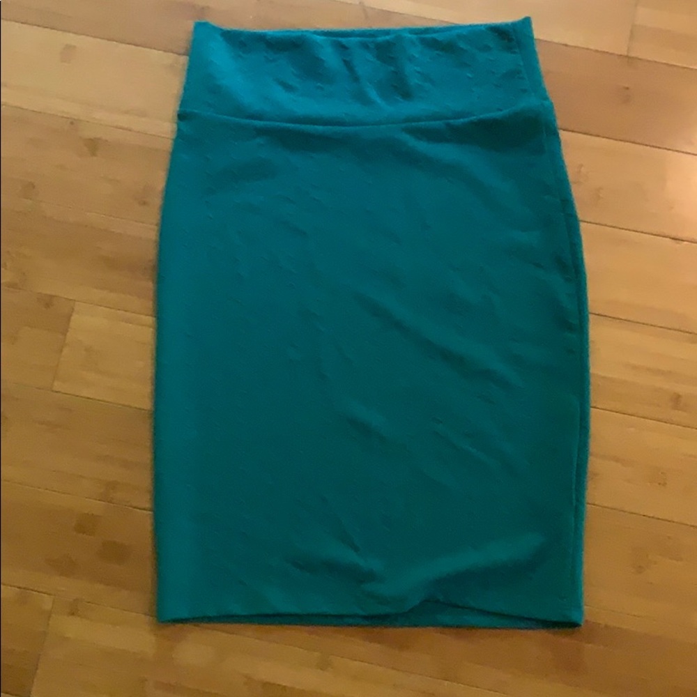 LulaRoe Cassie straight mini skirt